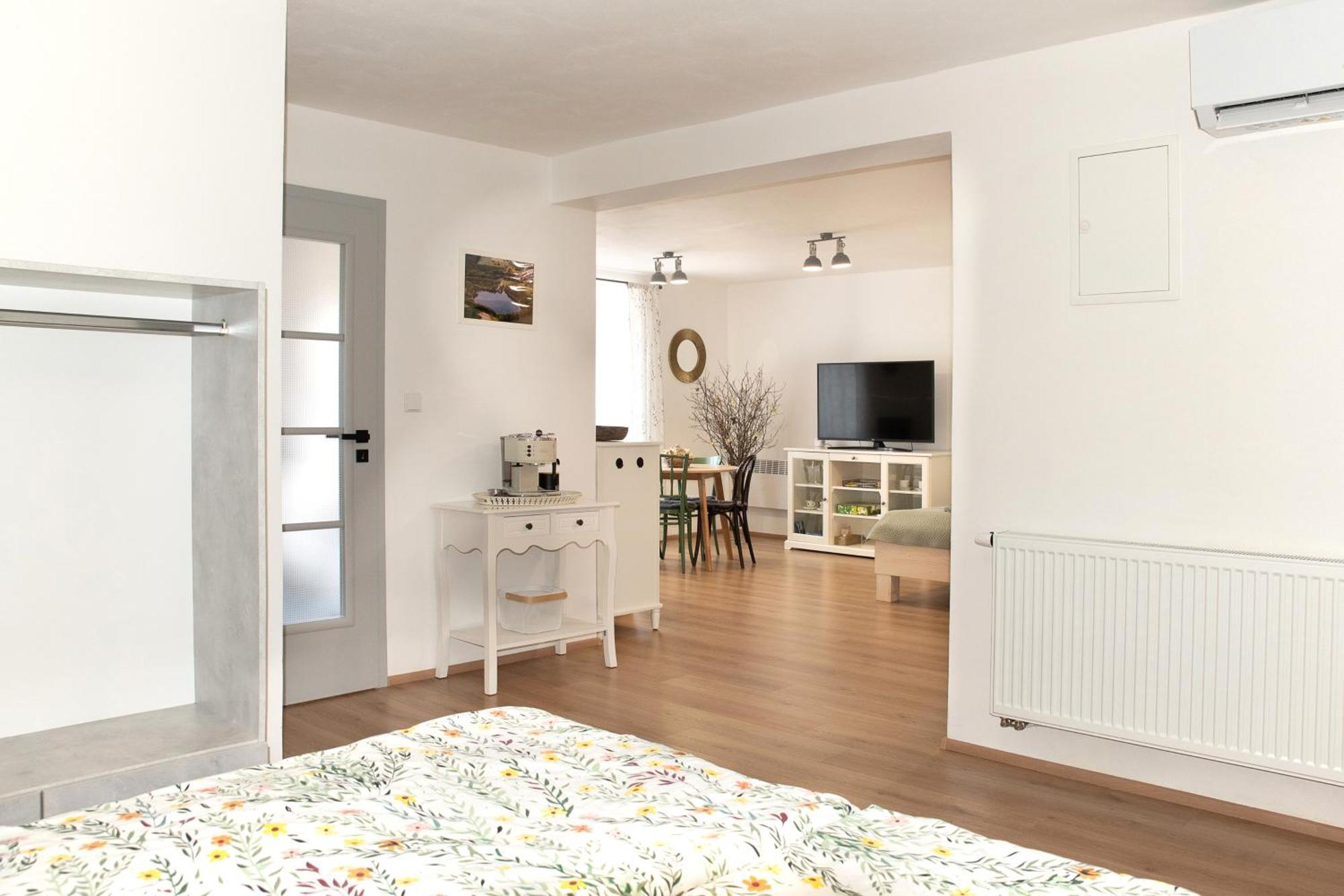 Apartman Mloci Udoli • Podyji Znojmo Exterior photo